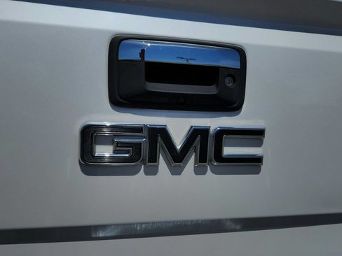 Used 2018 GMC Sierra 1500 Denali w/ Denali Ultimate Package AWD/4WD image 12