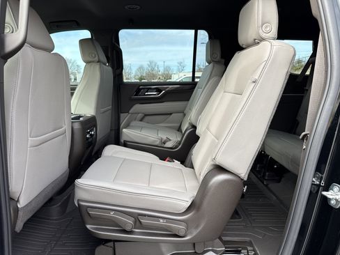 New 2026 GMC Yukon XL Elevation w/ LPO, Floor Liner Package image 29