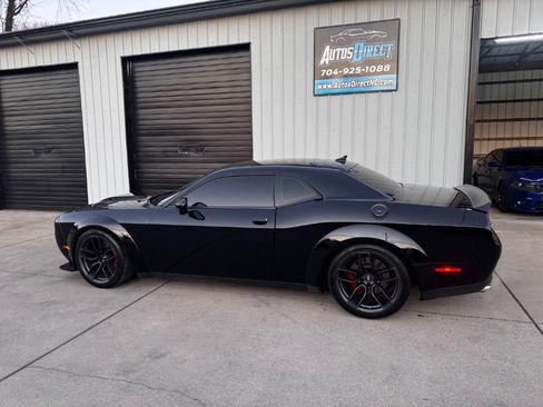 Used 2019 Dodge Challenger R/T Scat Pack w/ Widebody Package image 5