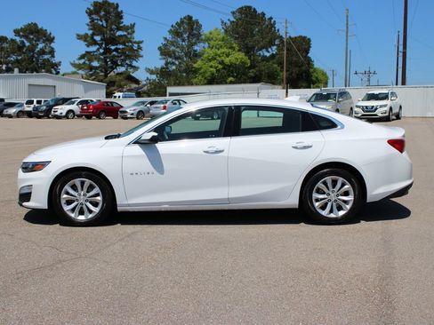 Used 2023 Chevrolet Malibu LT FWD image 3