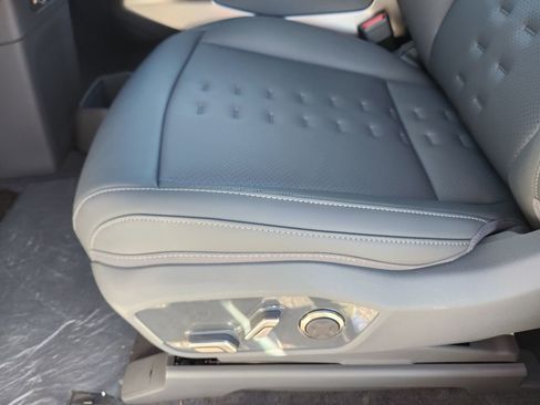 New 2026 Kia EV9 Wind image 10