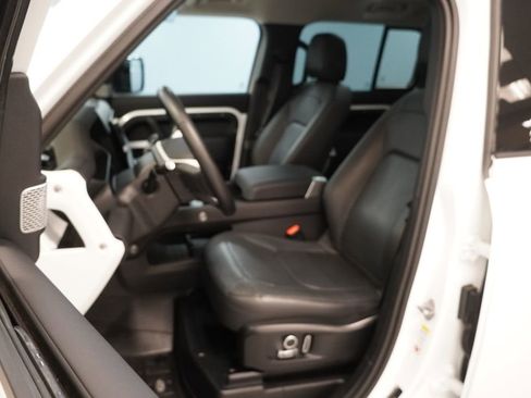 Used 2024 Land Rover Defender 130 S image 4