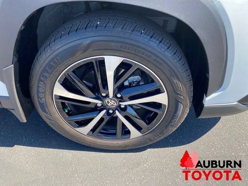Used 2025 Toyota Corolla Cross AWD Hybrid w/ Convenience Package image 10