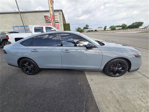 Used 2025 Honda Accord SE image 4