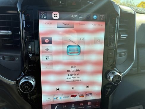 New 2026 RAM 1500 4x4 Crew Cab image 15