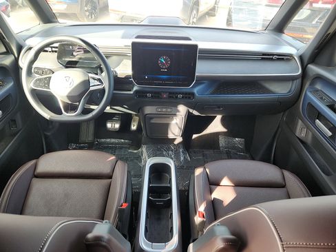 Used 2025 Volkswagen ID. Buzz Pro S image 11