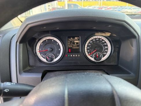 Used 2017 RAM 1500 Tradesman w/ Chrome Appearance Group AWD/4WD image 12