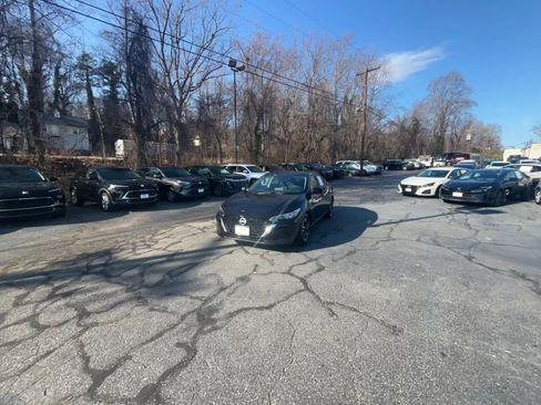 Used 2025 Nissan Sentra SV image 14