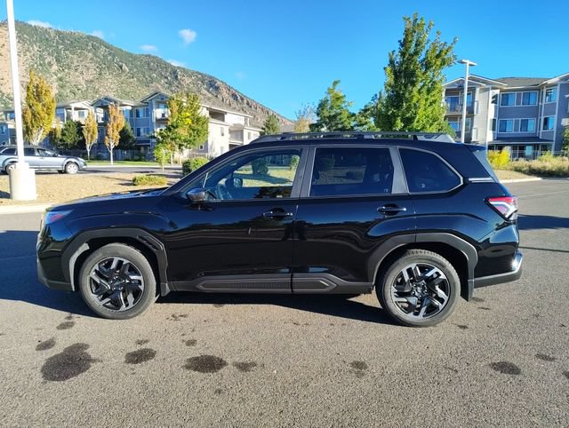 Certified 2025 Subaru Forester Limited AWD/4WD image 6