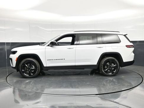New 2026 Jeep Grand Cherokee L Limited AWD/4WD image 7