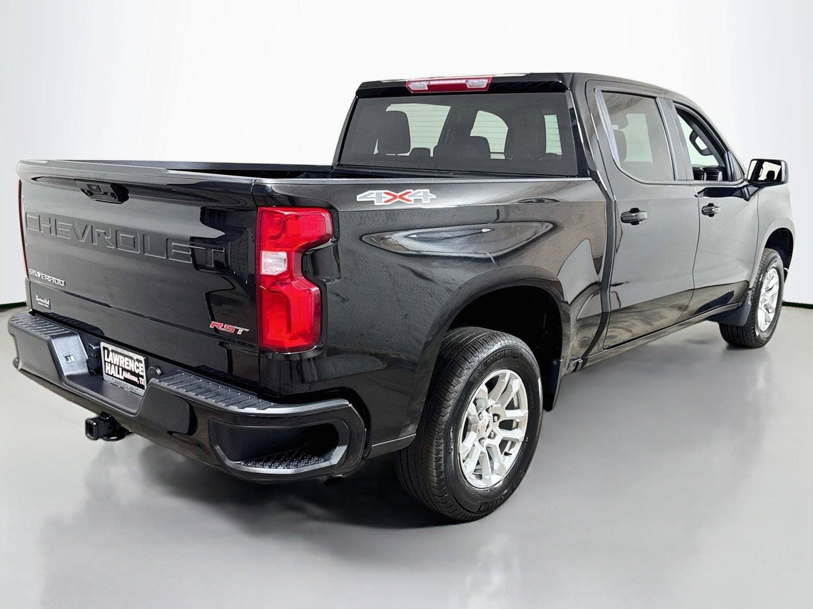 Used 2026 Chevrolet Silverado 1500 RST AWD/4WD image 4