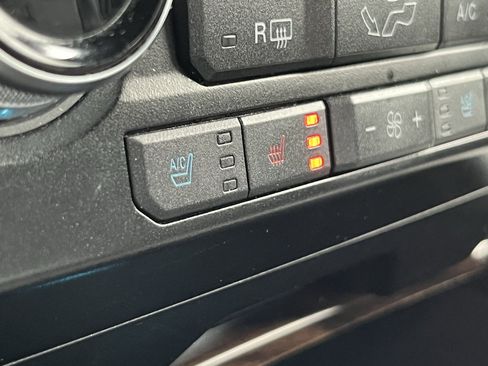 Used 2017 Ford F150 Lariat w/ Equipment Group 502A Luxury image 33