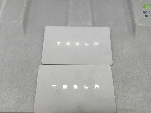 Used 2024 Tesla Cybertruck AWD Crew Cab image 59