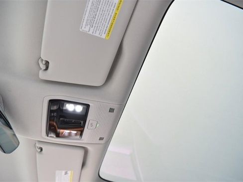 New 2025 Volkswagen ID. Buzz 1st Edition image 21