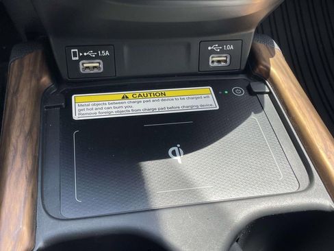 Used 2020 Honda CR-V Touring image 21