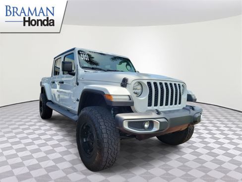 Used 2021 Jeep Gladiator Sport AWD/4WD image 2