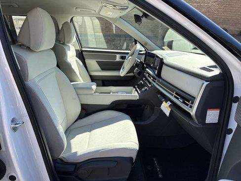 New 2026 Hyundai Santa Fe SE image 28