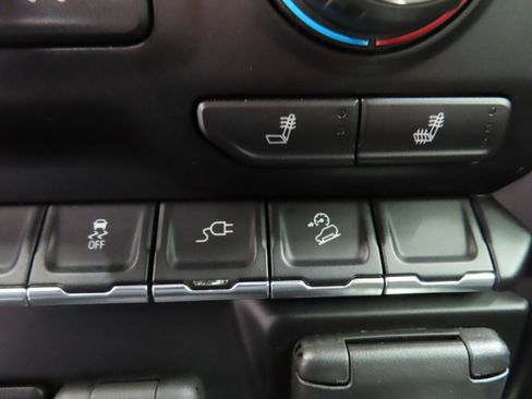 Used 2019 Chevrolet Silverado 1500 RST image 55