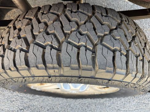 Used 2009 Toyota Tundra 2WD CrewMax image 9