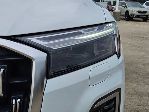 Used 2025 Audi Q7 3.0T Premium Plus AWD/4WD image 12