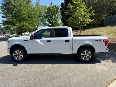 Used 2017 Ford F150 XL w/ Equipment Group 101A Mid AWD/4WD image 4