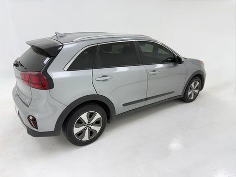 Used 2022 Kia Niro LX FWD image 21