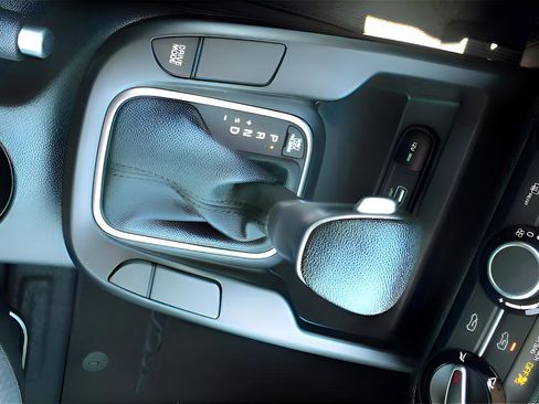 New 2025 Kia Soul LX w/ LX Technology Package image 22