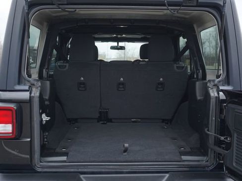 Used 2022 Jeep Wrangler Unlimited Sport image 18