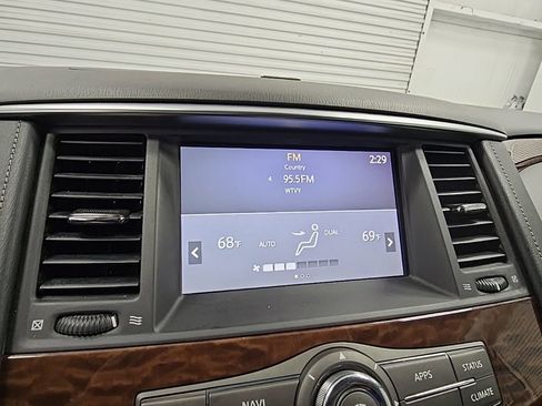 Used 2020 Nissan Armada SL w/ Premium Package image 18