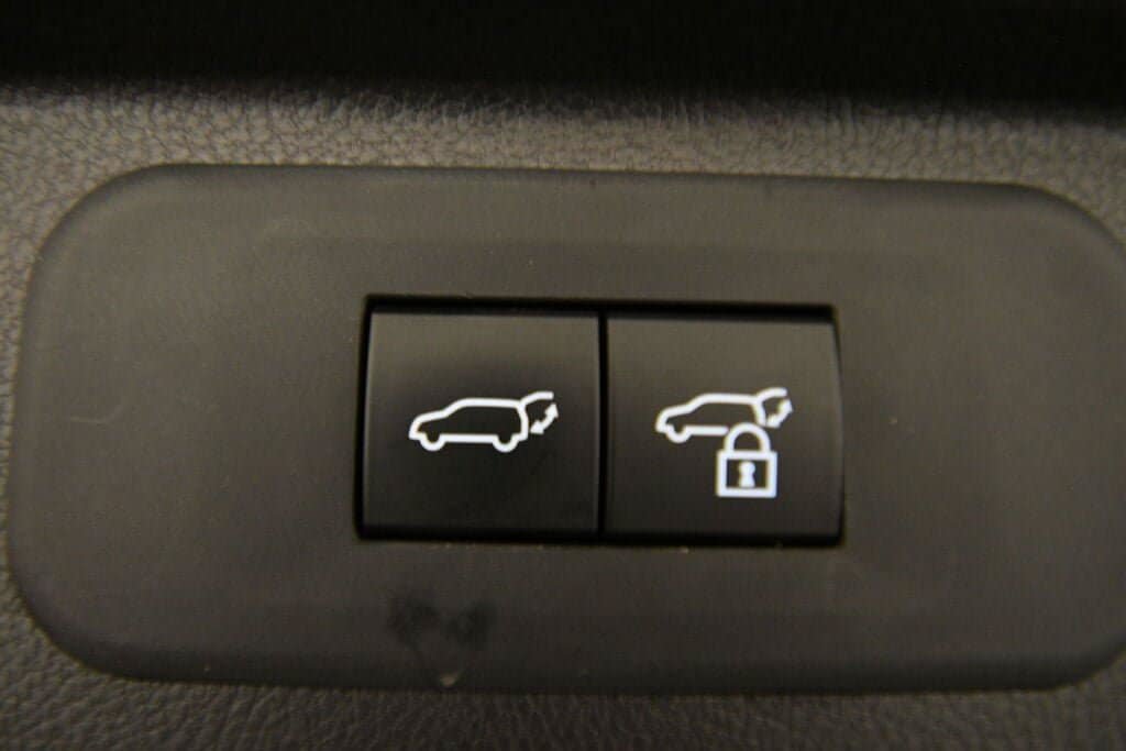 Certified 2025 Toyota Grand Highlander AWD image 24