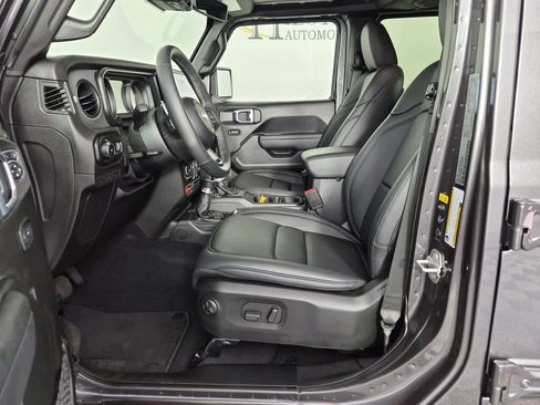 Used 2026 Jeep Wrangler Unlimited Rubicon 392 AWD/4WD image 15