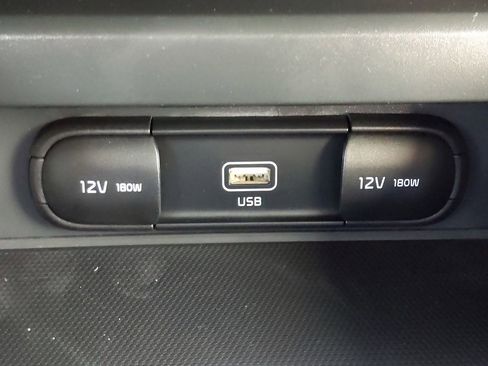 Certified 2022 Kia Soul LX w/ Technology Package image 18