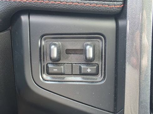 Used 2023 Ford Expedition Limited RWD image 21