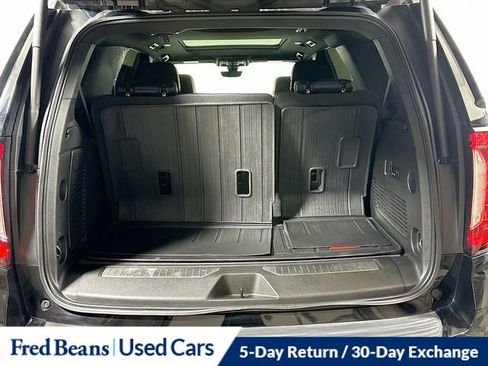 Used 2022 GMC Yukon Denali w/ Denali Premium Package image 30