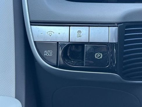 Used 2024 Hyundai Ioniq 5 SE image 31