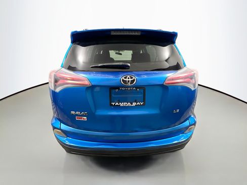 Used 2016 Toyota RAV4 LE FWD image 6