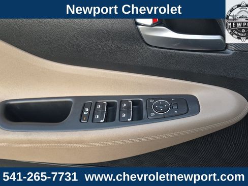 Used 2023 Hyundai Santa Fe SEL image 12