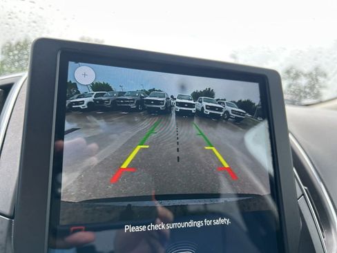 Used 2022 Ford Edge Titanium image 27