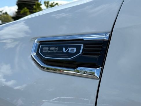 Used 2022 GMC Sierra 1500 SLT w/ SLT Convenience Package AWD/4WD image 7