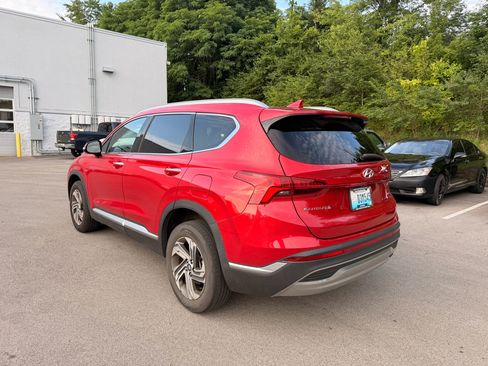 Used 2022 Hyundai Santa Fe SEL w/ Convenience + Premium Package AWD/4WD image 5