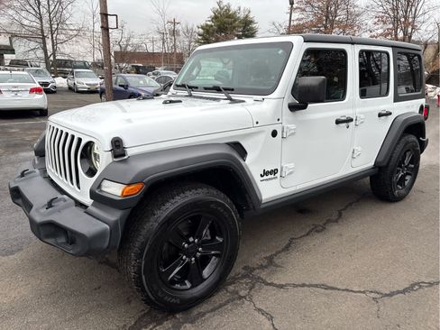 Used 2020 Jeep Wrangler Unlimited Sport image 3