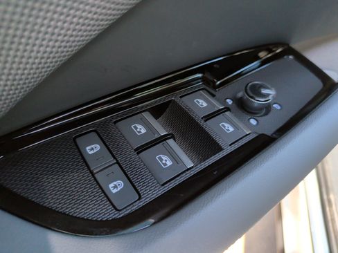 New 2026 Audi Q3 quattro 2.0T AWD/4WD image 30