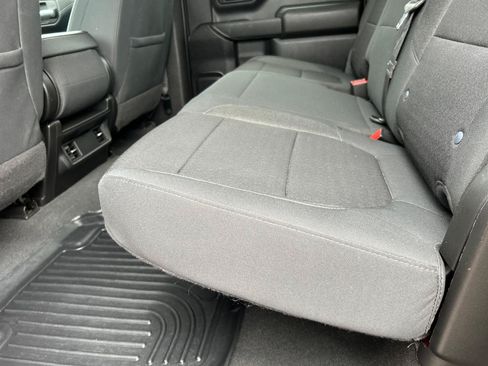 Used 2021 Chevrolet Silverado 1500 LT AWD/4WD image 15