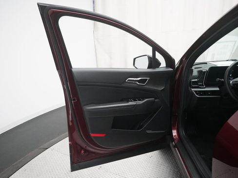 Used 2023 Kia Sportage X-Line w/ X-Line Premium Package AWD/4WD image 28