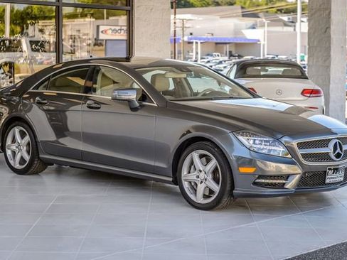 Used 2014 Mercedes-Benz CLS 550 4MATIC image 4