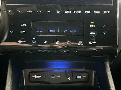 Used 2023 Hyundai Santa Cruz Limited AWD/4WD image 18