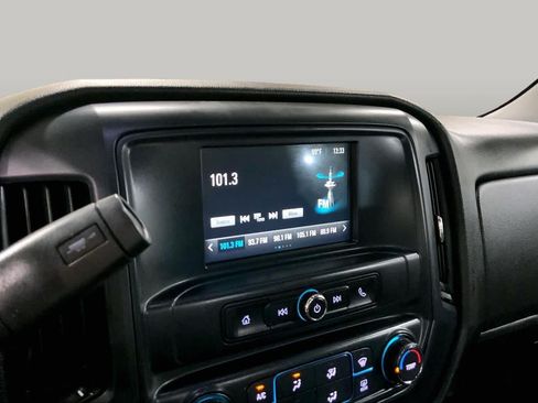 Used 2017 Chevrolet Silverado 1500 Custom w/ Custom Convenience Package AWD/4WD image 27