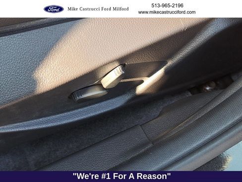 Used 2012 Ford Focus Titanium image 21