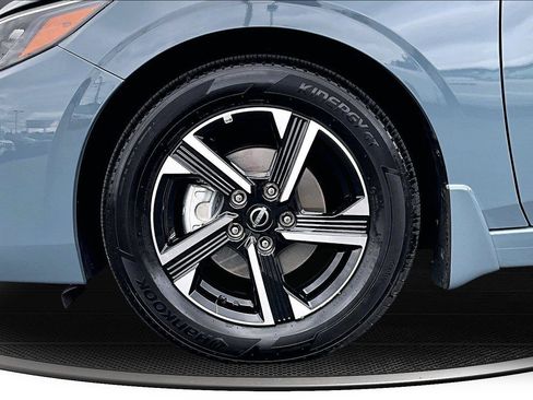 Used 2025 Nissan Sentra SV w/ All-Weather Package FWD image 33