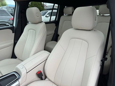 New 2026 Mercedes-Benz GLB 250 image 11